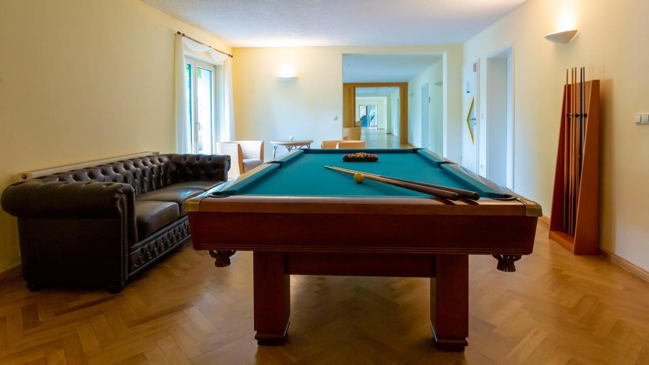 Seepark Hotel Am Wandlitzsee Екстериор снимка