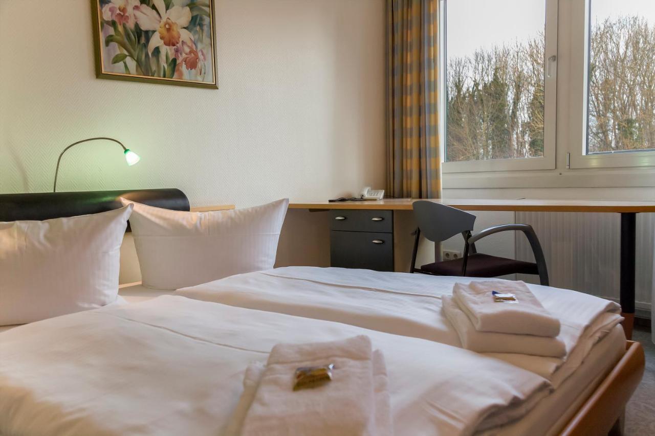 Seepark Hotel Am Wandlitzsee Екстериор снимка