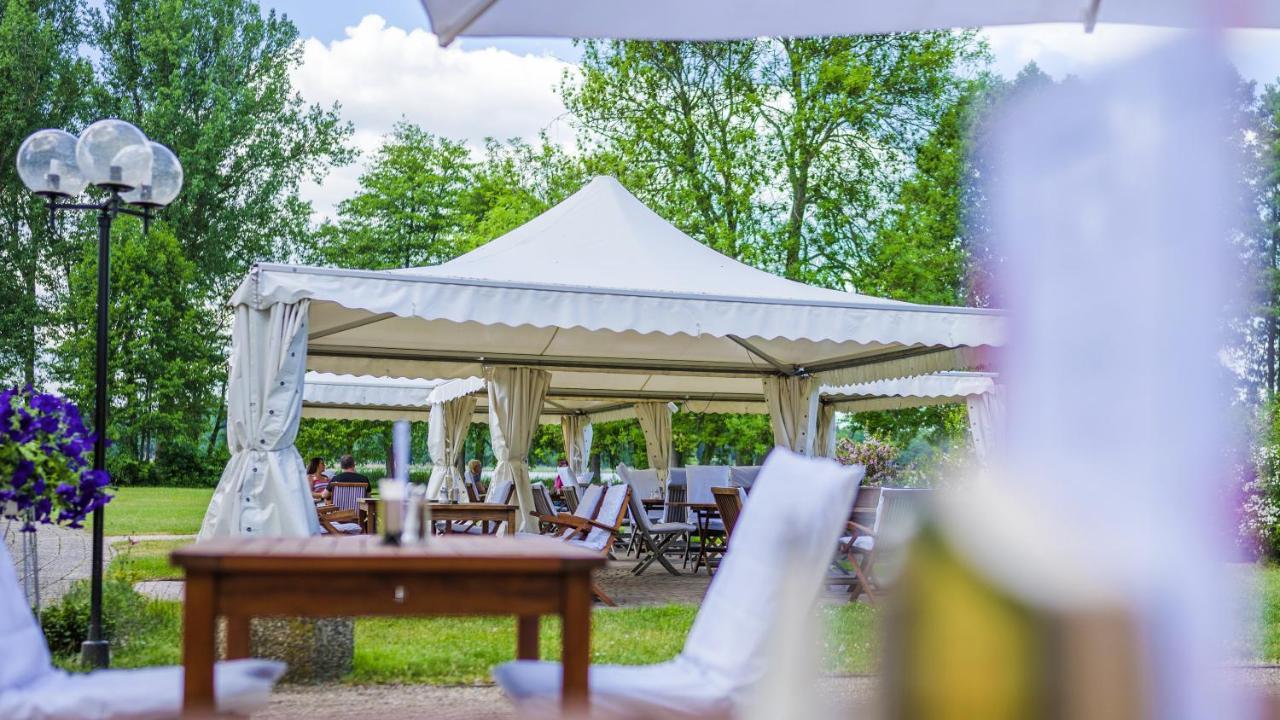 Seepark Hotel Am Wandlitzsee Екстериор снимка