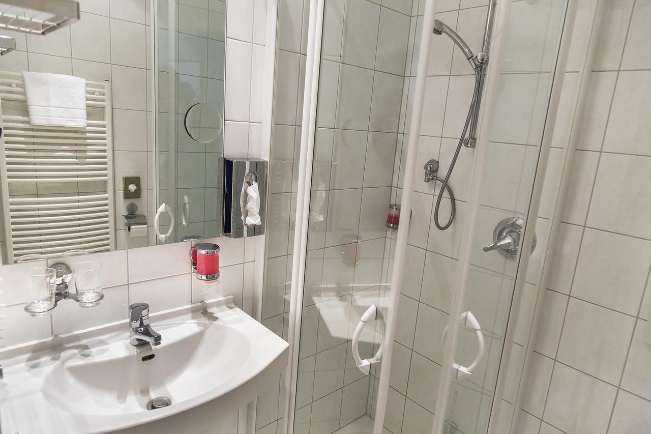 Seepark Hotel Am Wandlitzsee Екстериор снимка